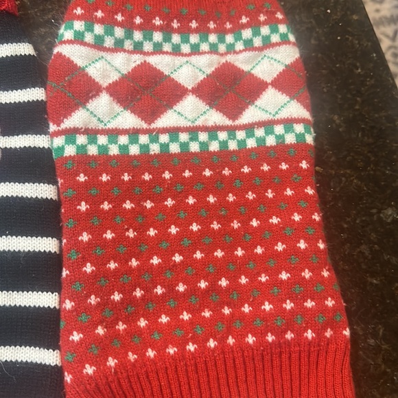 Dog sweaters size medium bundle - Picture 5 of 8